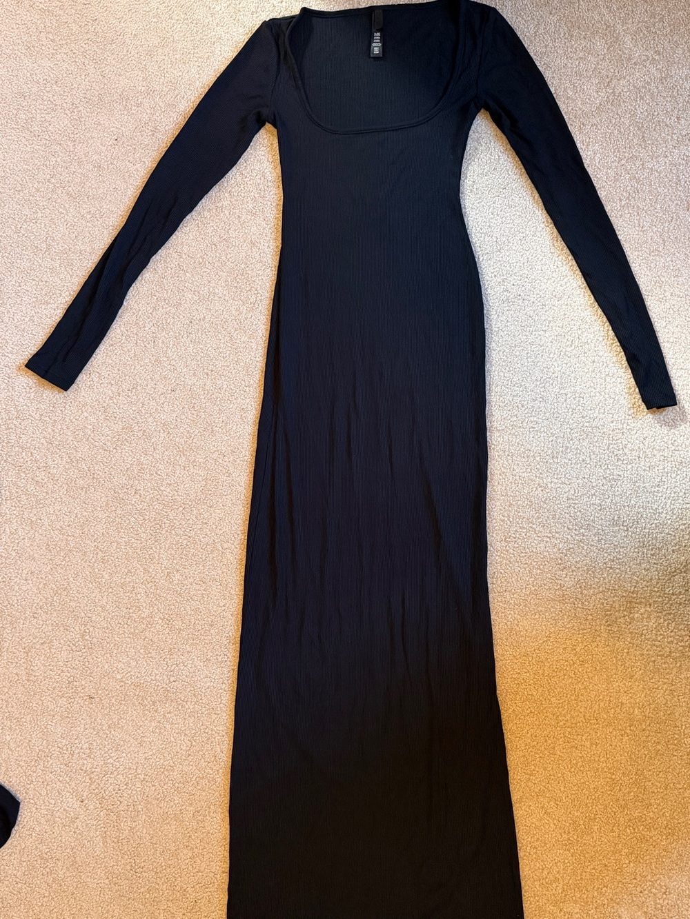 SKIMS Black Long-Sleeve Maxi Scoop Neck Dress